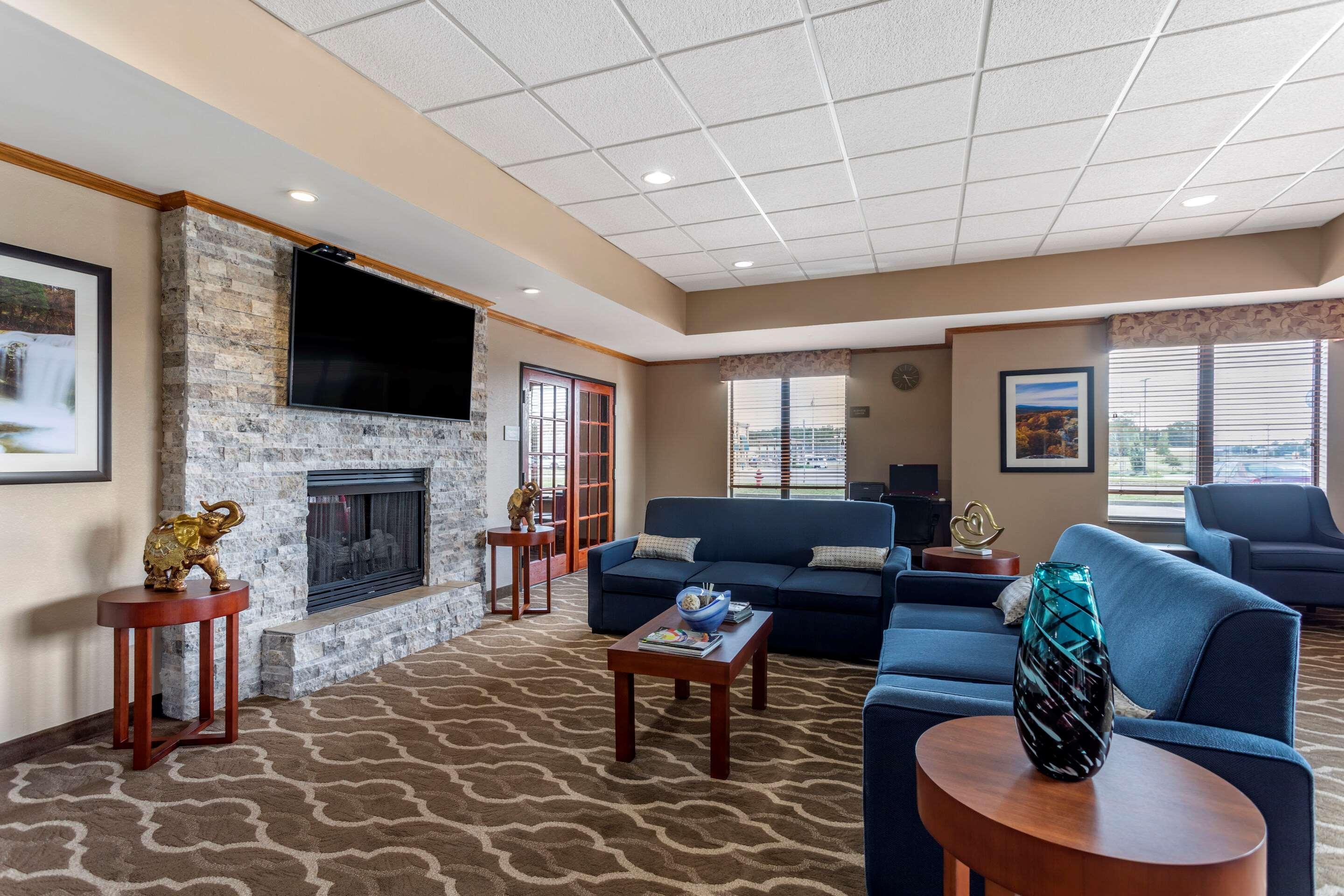 Comfort Inn & Suites Carbondale University Area Kültér fotó